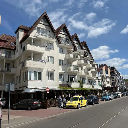 Vacaciones Towarowa Port Iii